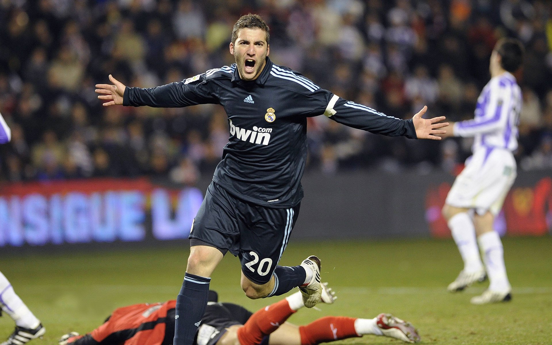 加时之王！凯塞多天神下凡导演逆转，黄色潜水艇绝境翻盘塞维利亚